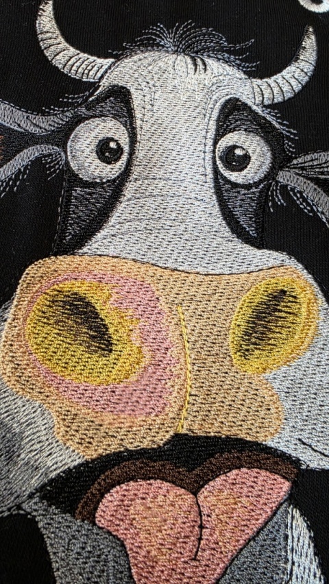 Bluza z kapturem i haftem na plecach – Muuuuszę ? /różne kolory/