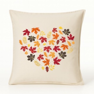 Poszewka na poduszkę z haftem "SERCE Z LIŚCI" - rozmiar 50x50 cm